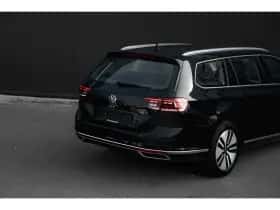 Volkswagen Passat (2021) thumbnail 8