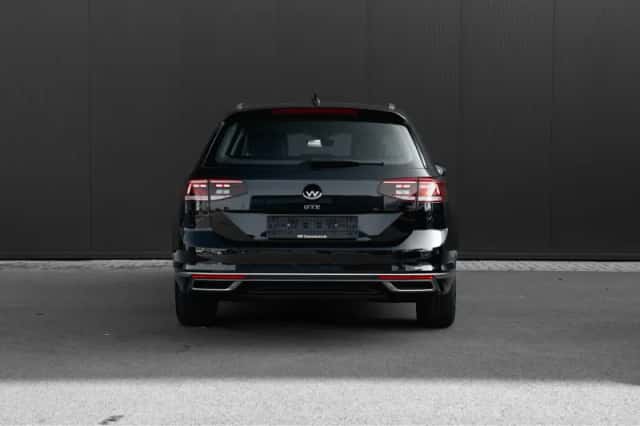 Volkswagen Passat (2021) thumbnail 9