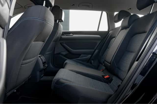 Volkswagen Passat (2021) thumbnail 10