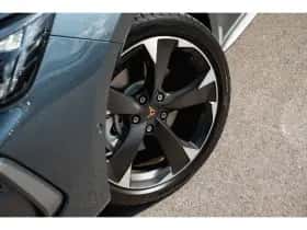 CUPRA Leon Sportstourer (2025) thumbnail 5