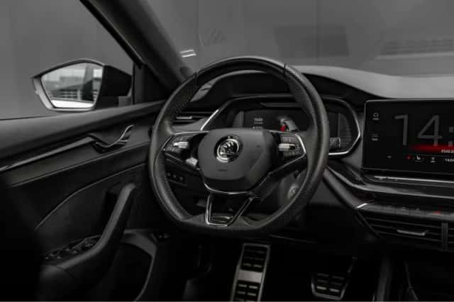 Škoda Octavia (2022) thumbnail 12