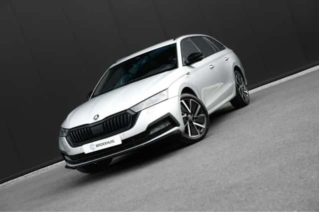 Škoda Octavia (2022) thumbnail 3