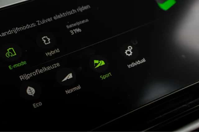 Škoda Octavia (2022) thumbnail 22