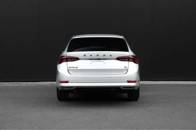 Škoda Octavia (2022) thumbnail 8