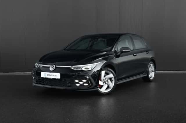 Volkswagen Golf (2022) thumbnail 1