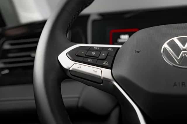 Volkswagen Tiguan (2025) thumbnail 15