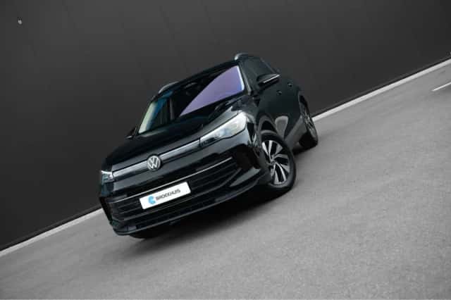 Volkswagen Tiguan (2025) thumbnail 3