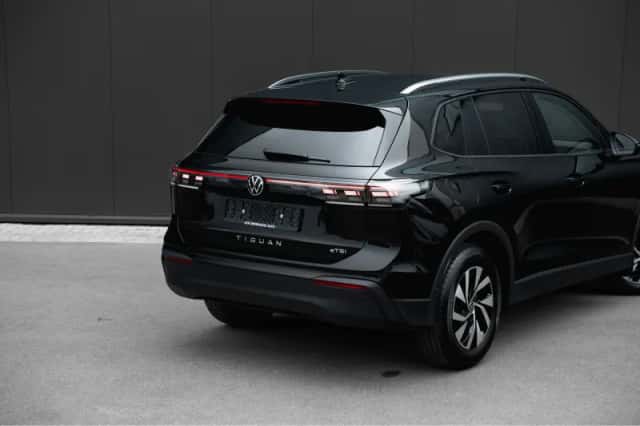Volkswagen Tiguan (2025) thumbnail 8