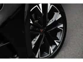CUPRA Formentor (2025) thumbnail 4