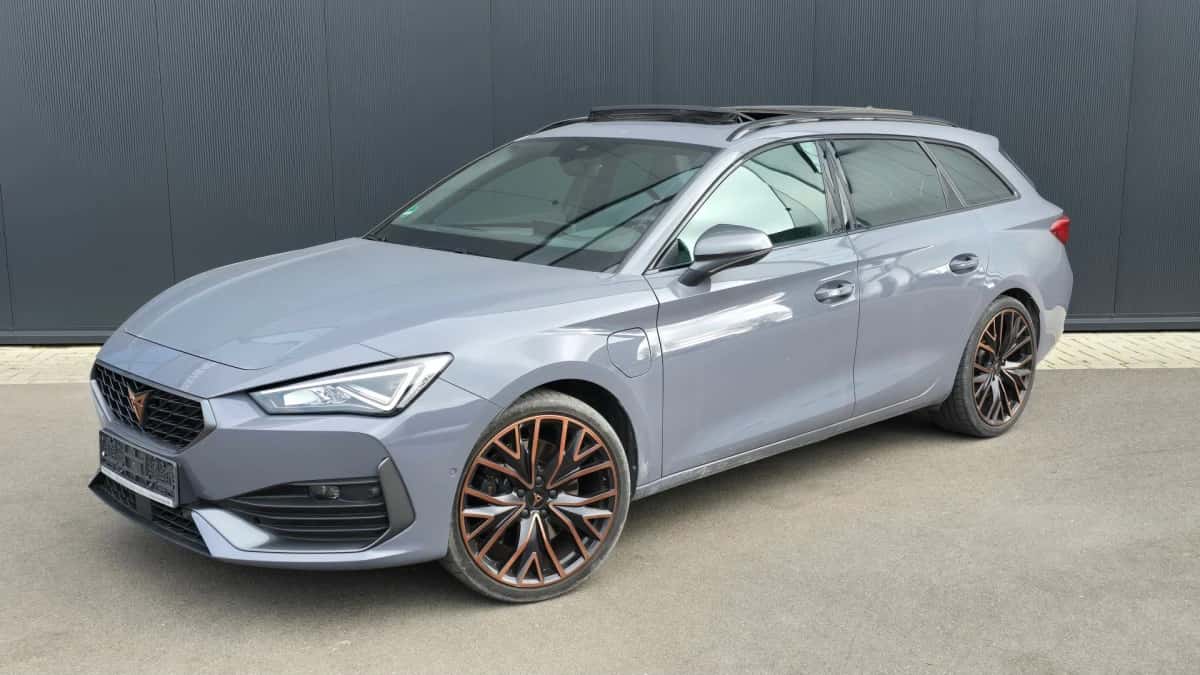 CUPRA Leon Sportstourer (2023) — foto 1