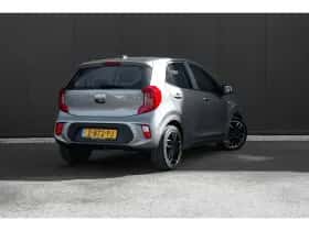 Kia Picanto (2024) thumbnail 2