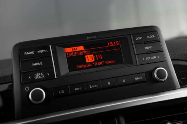 Kia Picanto (2024) thumbnail 20