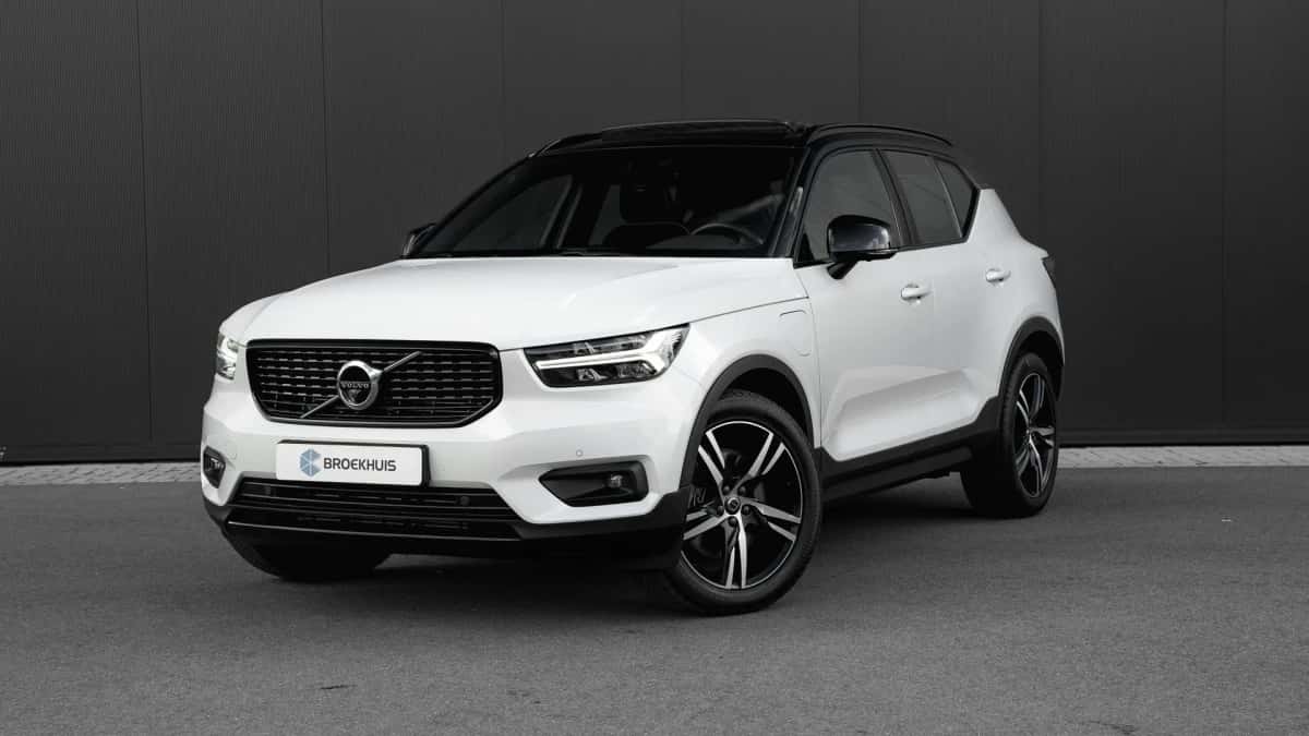 Volvo XC40 (2021) — foto 1