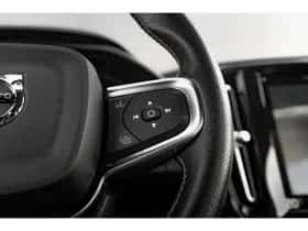 Volvo XC40 (2021) thumbnail 16