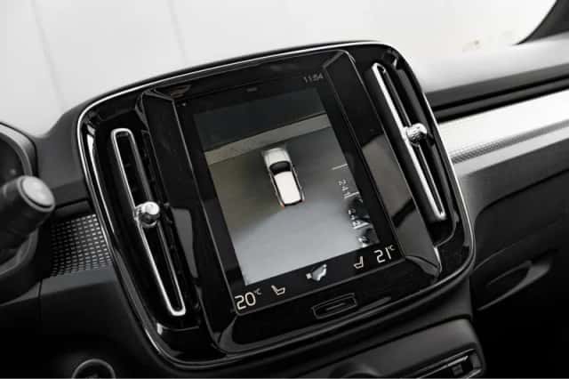 Volvo XC40 (2021) thumbnail 17