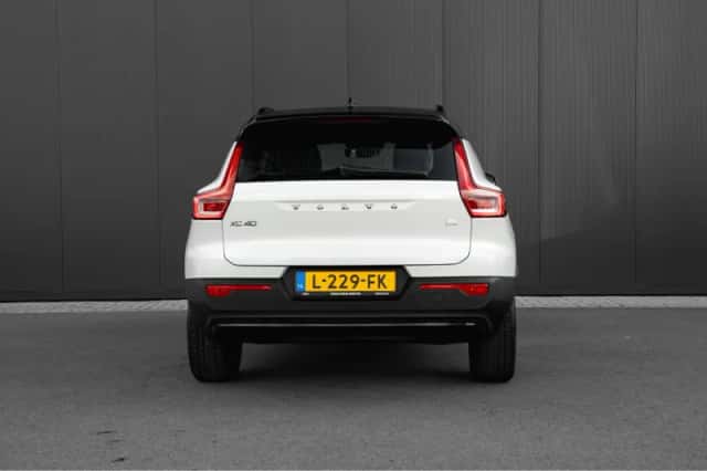 Volvo XC40 (2021) thumbnail 9