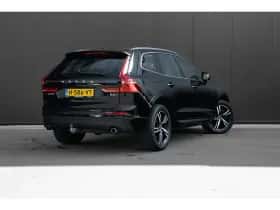 Volvo XC60 (2020) thumbnail 2