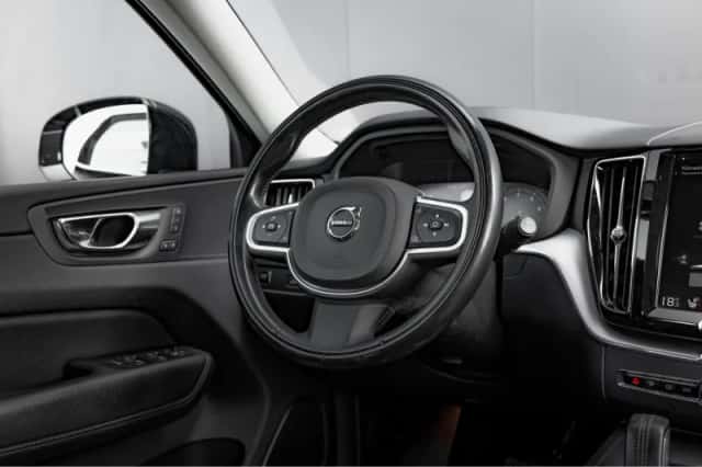 Volvo XC60 (2020) thumbnail 13