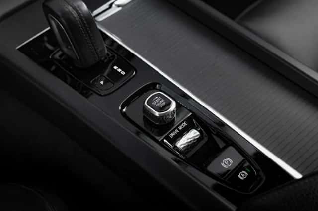 Volvo XC60 (2020) thumbnail 18