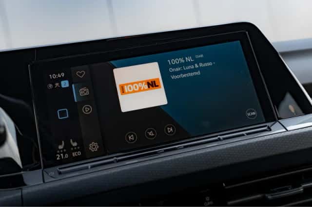 Volkswagen Golf (2022) thumbnail 17