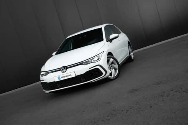 Volkswagen Golf (2022) thumbnail 3