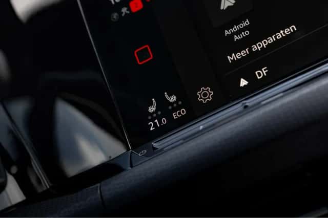 Volkswagen Golf (2022) thumbnail 21