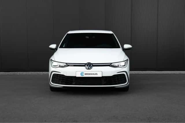 Volkswagen Golf (2022) thumbnail 6