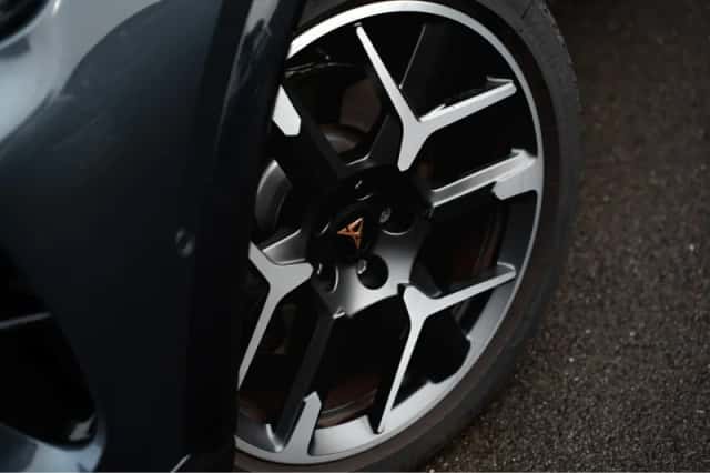 CUPRA Formentor (2025) thumbnail 5