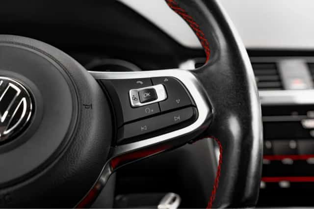 Volkswagen Golf (2014) thumbnail 19