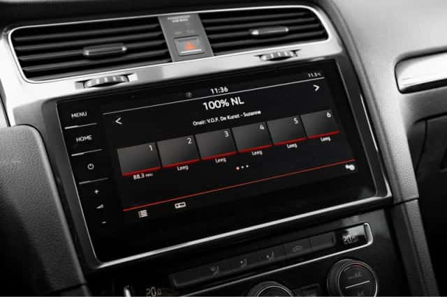 Volkswagen Golf (2014) thumbnail 23