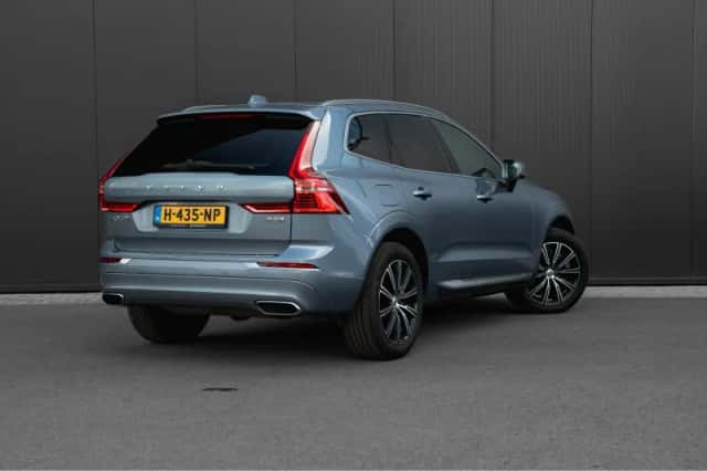 Volvo XC60 (2020) thumbnail 2