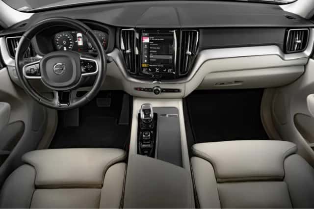 Volvo XC60 (2020) thumbnail 11