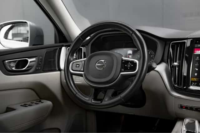 Volvo XC60 (2020) thumbnail 12