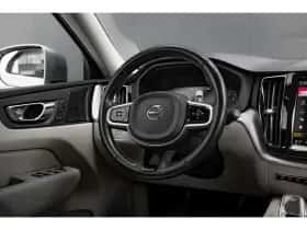 Volvo XC60 (2020) thumbnail 12