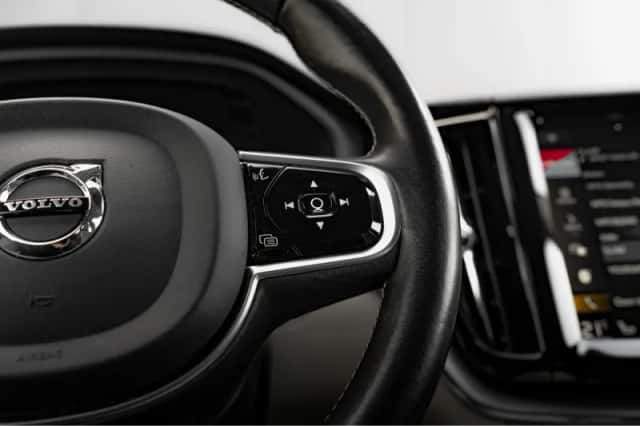 Volvo XC60 (2020) thumbnail 16