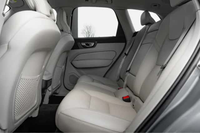 Volvo XC60 (2020) thumbnail 10