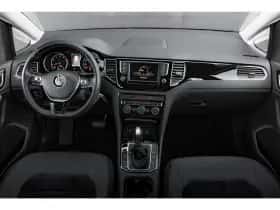 Volkswagen Golf (2016) thumbnail 11