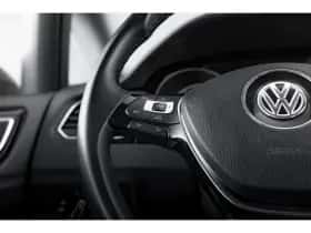 Volkswagen Golf (2016) thumbnail 15