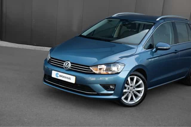Volkswagen Golf (2016) thumbnail 4