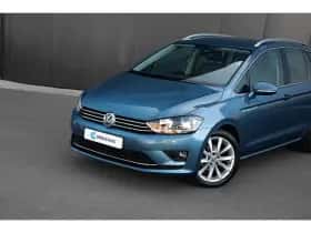 Volkswagen Golf (2016) thumbnail 4
