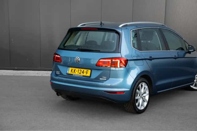Volkswagen Golf (2016) thumbnail 8