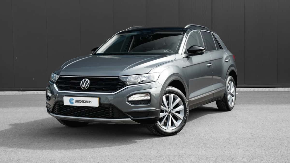 Volkswagen T-Roc (2021) — foto 1