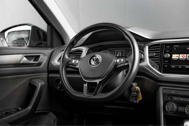 Volkswagen T-Roc (2021) thumbnail 12