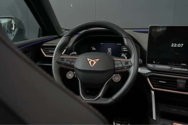 CUPRA Leon Sportstourer (2025) thumbnail 6