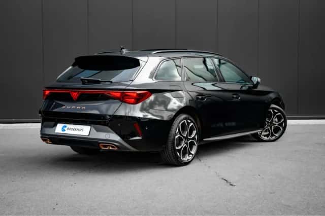 CUPRA Leon Sportstourer (2025) thumbnail 2