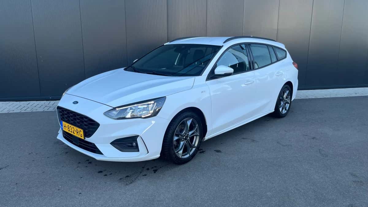 Ford Focus (2020) — foto 1
