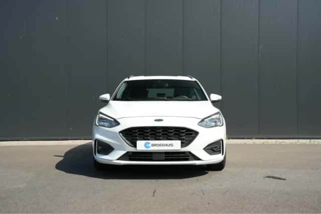 Ford Focus (2020) thumbnail 2