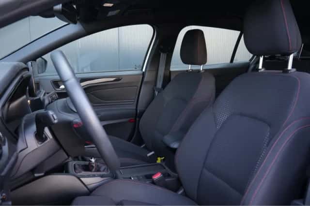Ford Focus (2020) thumbnail 5