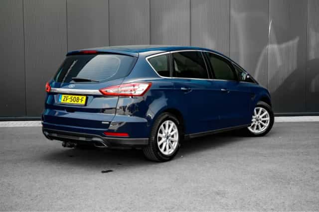 Ford S-Max (2015) thumbnail 2
