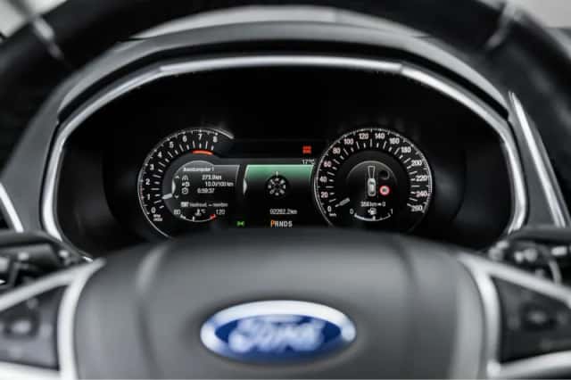 Ford S-Max (2015) thumbnail 11